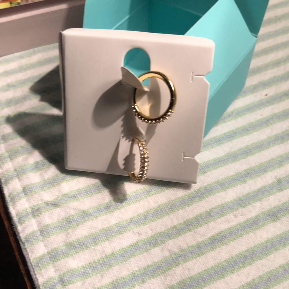 New fashion earrings very pretty